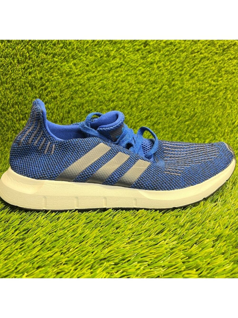 Adidas Swift Run Mens Size 9 Blue Black Athletic Running Walking Shoes Sneakers